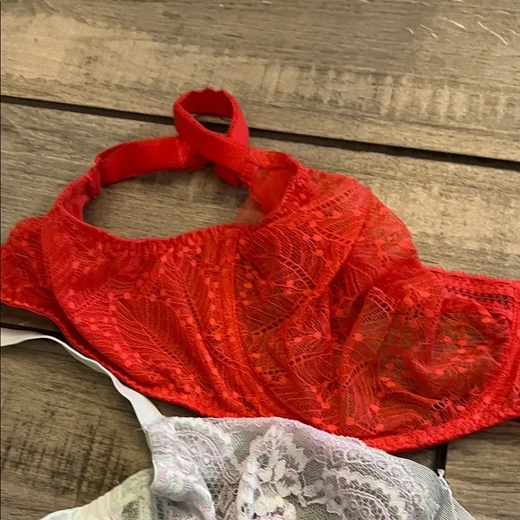 Bra Bundle 36G Red, White, and Black Lace Bras - Picture 8 of 14